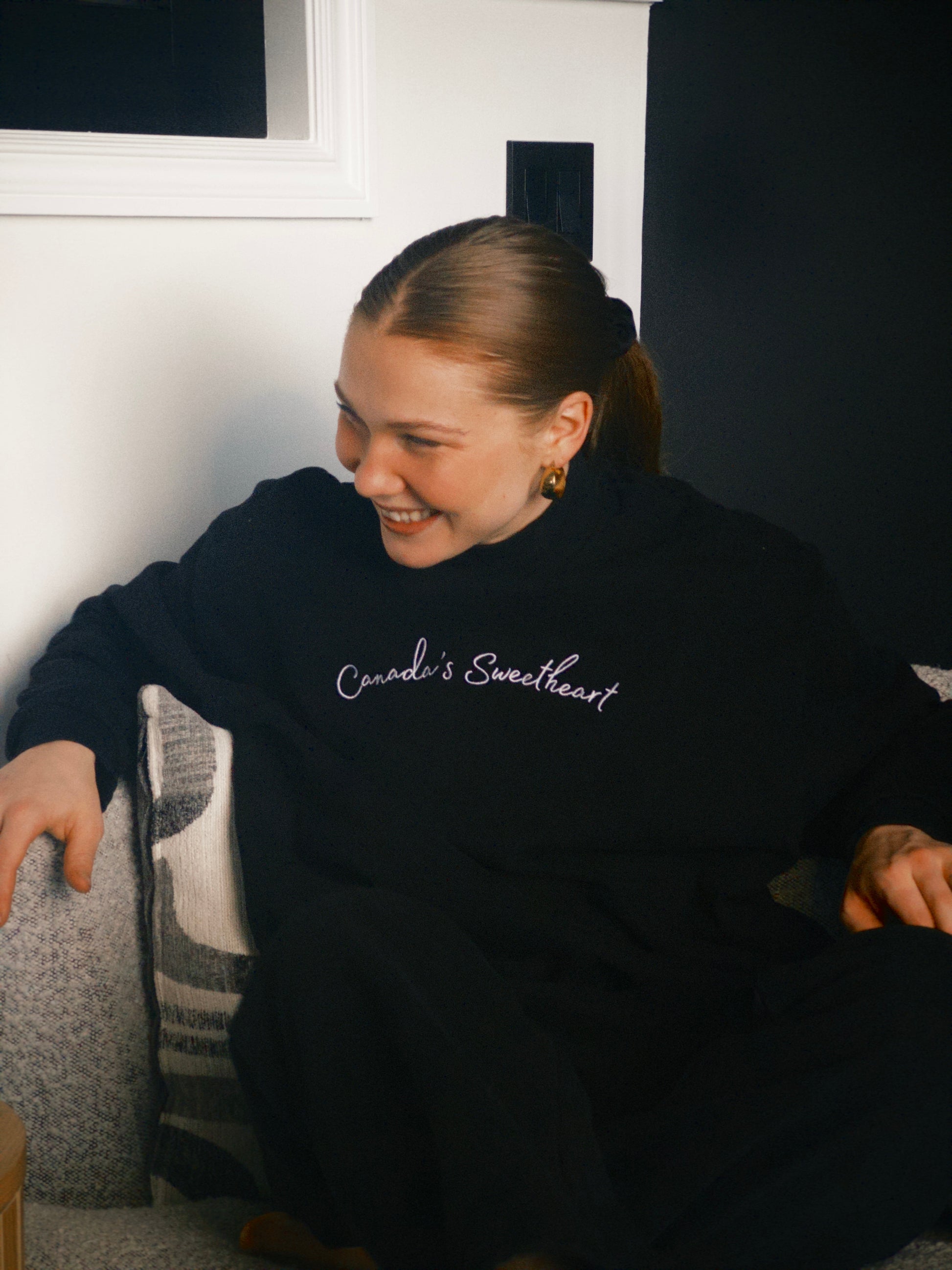 Canada’s Sweetheart mockneck