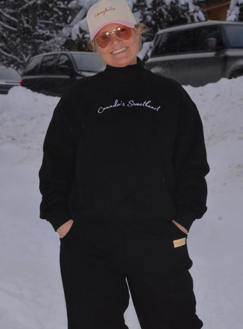 Canada’s Sweetheart mockneck