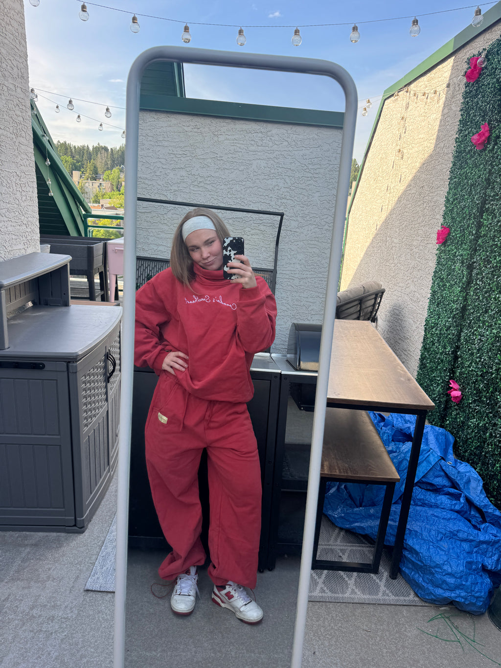 Canadas Sweetheart red sweatpants